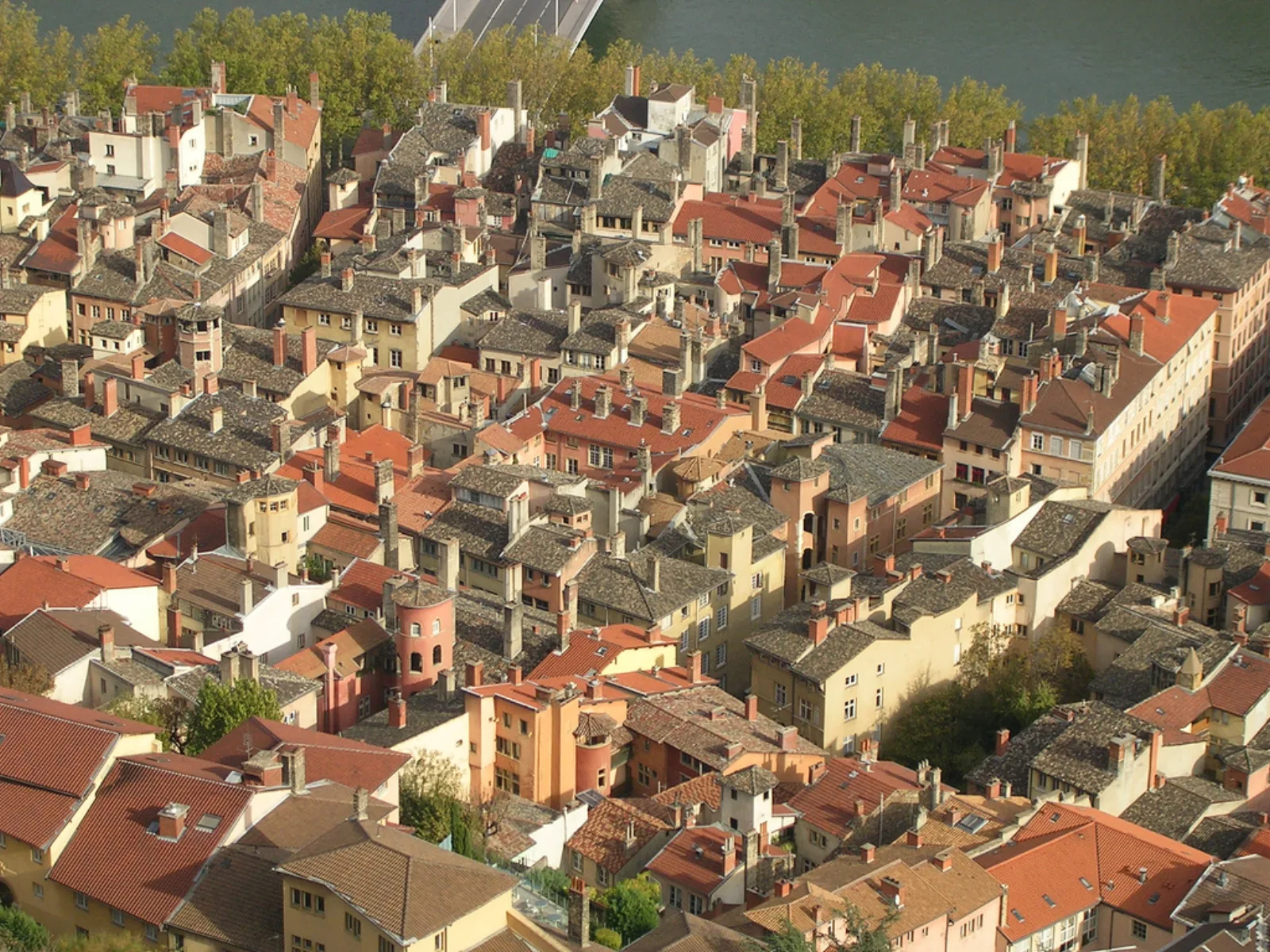Vieux Lyon UNESCO et Fourvière au coucher de soleil — hotspot photographe
